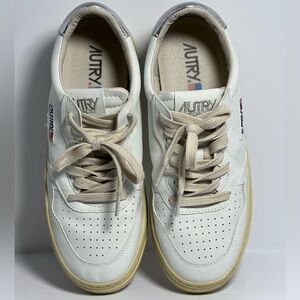 Autry Medalist Low White Leather Sneakers EU 39 US 8.5